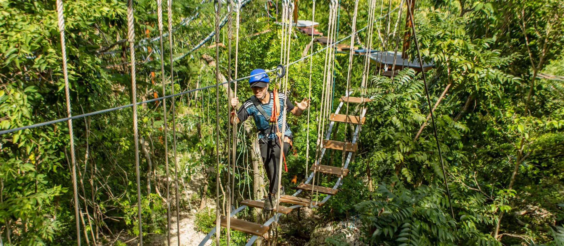Rope Runners parque aventura Cap Cana: circuito de cuerdas en la selva